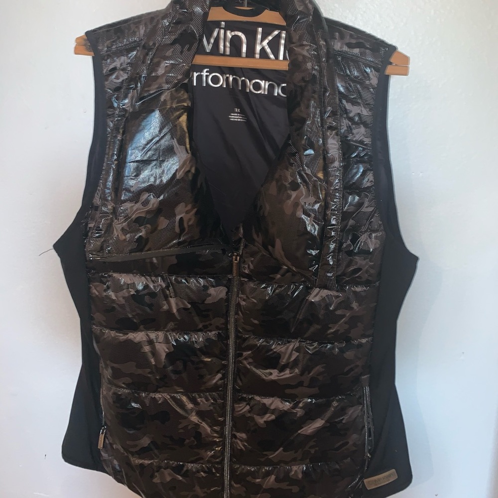 Calvin Klein 1x puffer black camp vest